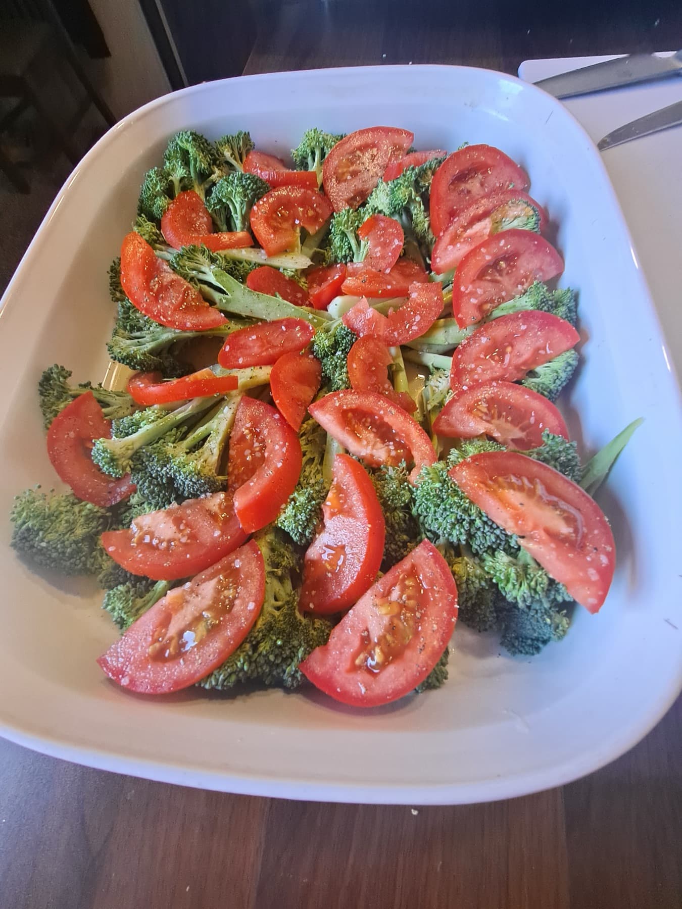 Broccoli and tomato platter